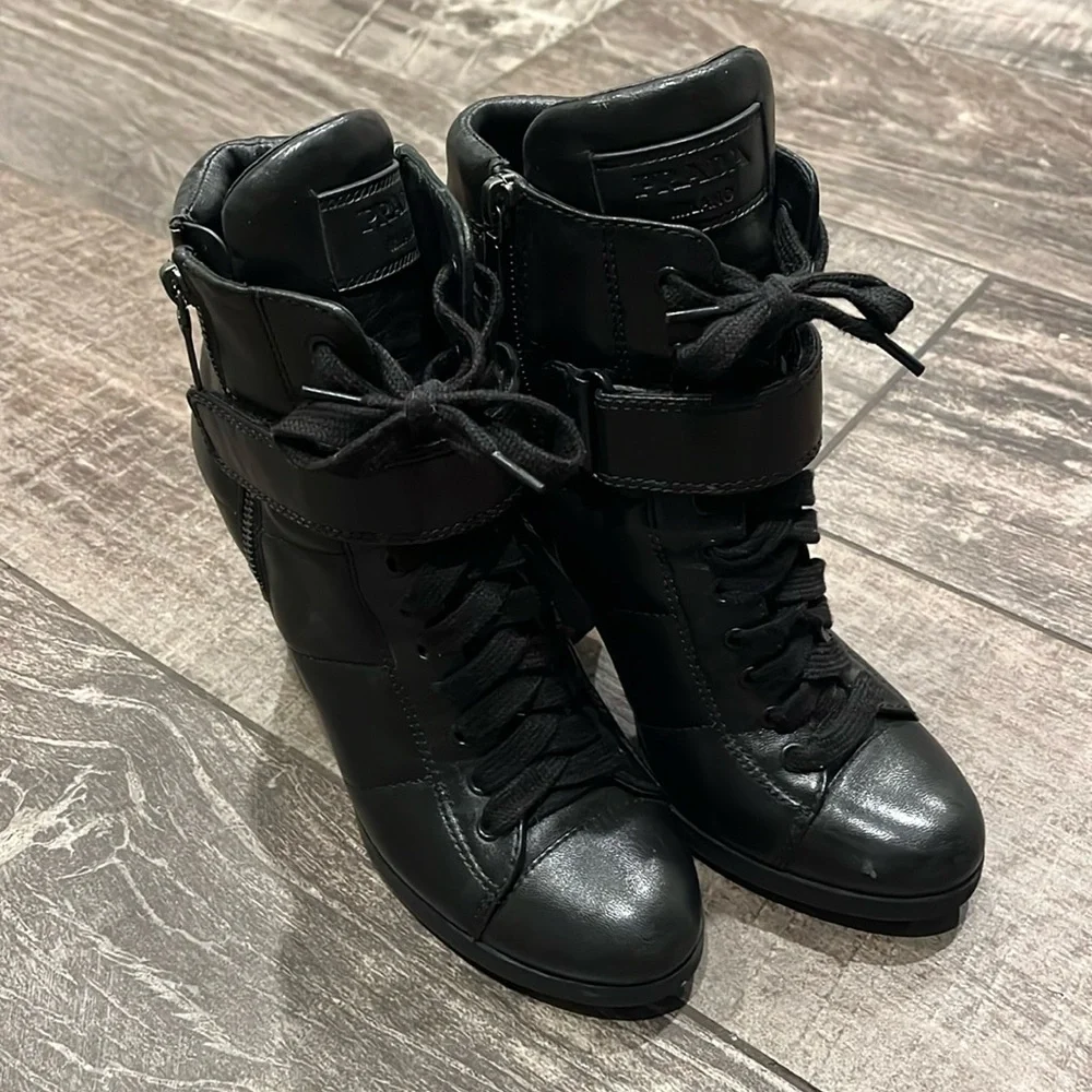 PRADA Combat Heeled Boots Zippers Black Leather Lace Up 37 - Picture 2 of 8